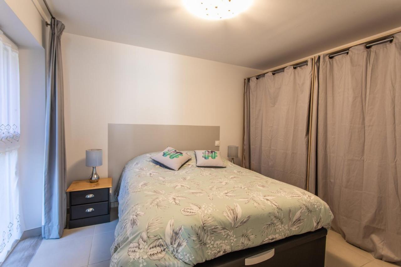 L'Ecureuil Dans La Vieille Maison Centre Ville D'Embrun Exteriör bild