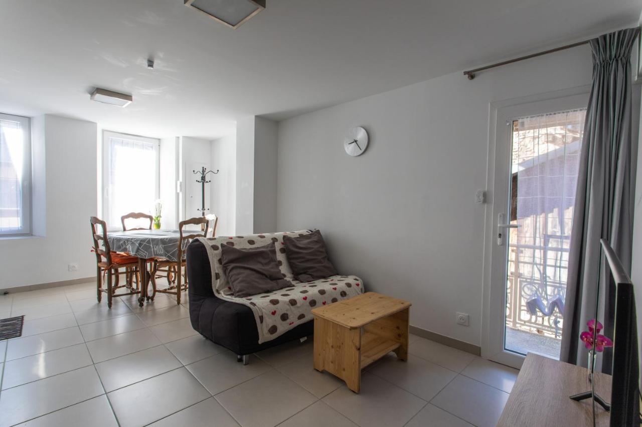L'Ecureuil Dans La Vieille Maison Centre Ville D'Embrun Exteriör bild